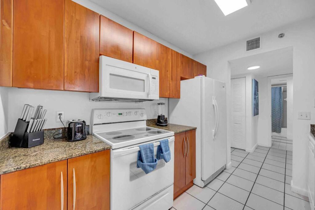 Spacious 1Bedroom Unit Brickell-Free Parking Miami Exterior photo